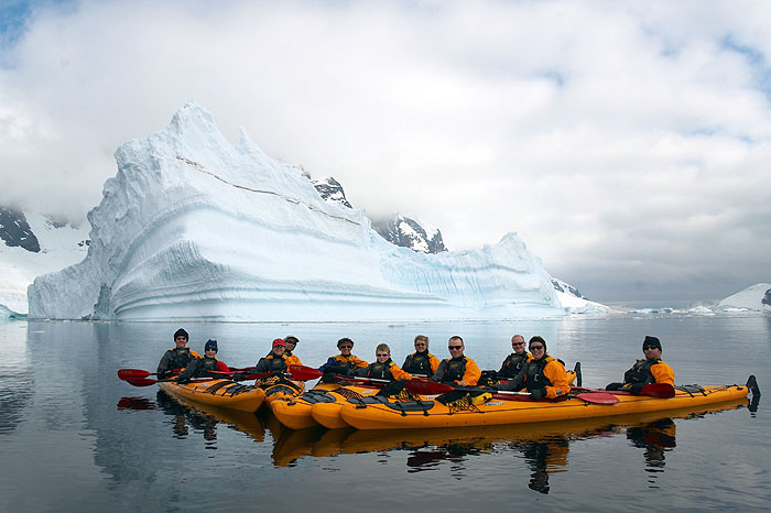 AQ08QE_357507_kayaking_32.jpg [© Last Frontiers Ltd]