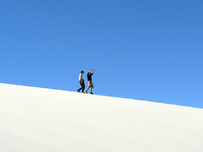 AR0914SM0708_duna-blanca-piedra-pomez-el-penon.jpg [© Last Frontiers Ltd]