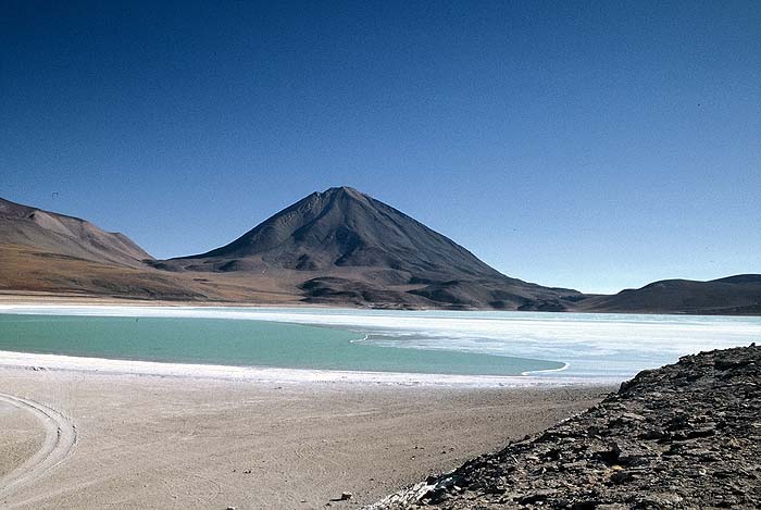 64_Laguna_Verde.jpg [© Last Frontiers Ltd]