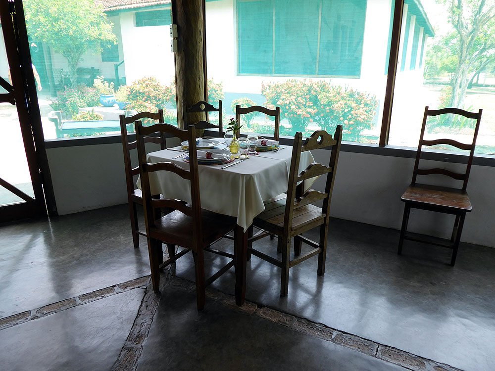 227BR1910SM_pantanal-barra-mansa-dining-room.jpg [© Last Frontiers Ltd]