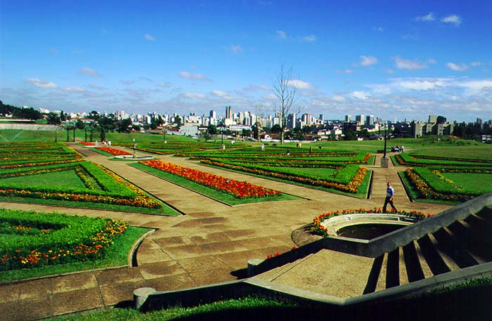 BR0395EP002_curitiba.jpg [© Last Frontiers Ltd]