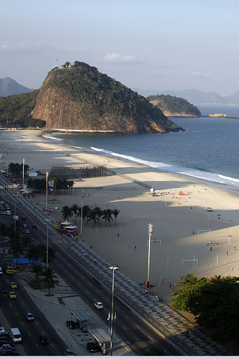 BR0507EM373_rio_interacional.jpg [© Last Frontiers Ltd]