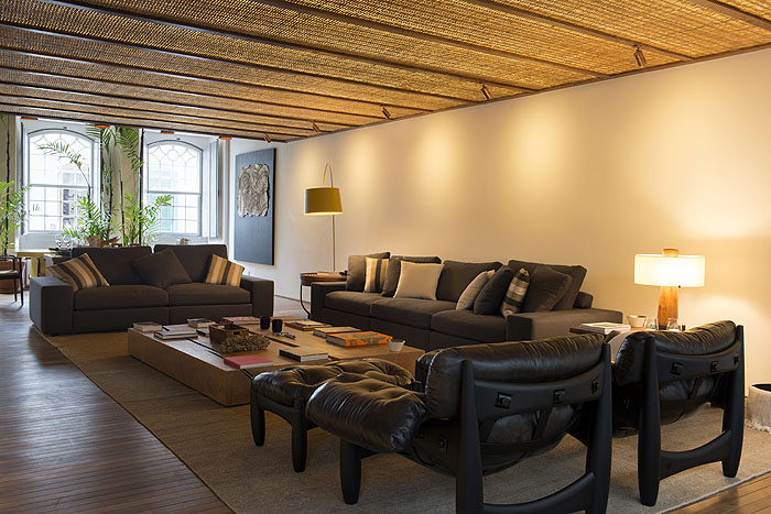 BR14PL27_pousada-literaria-suite-paraty-lounge.jpg [© Last Frontiers Ltd]