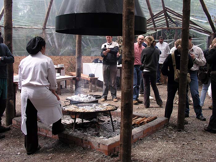 CH1005SM115_puyuhuapi_lunch_quincho.jpg [© Last Frontiers Ltd]