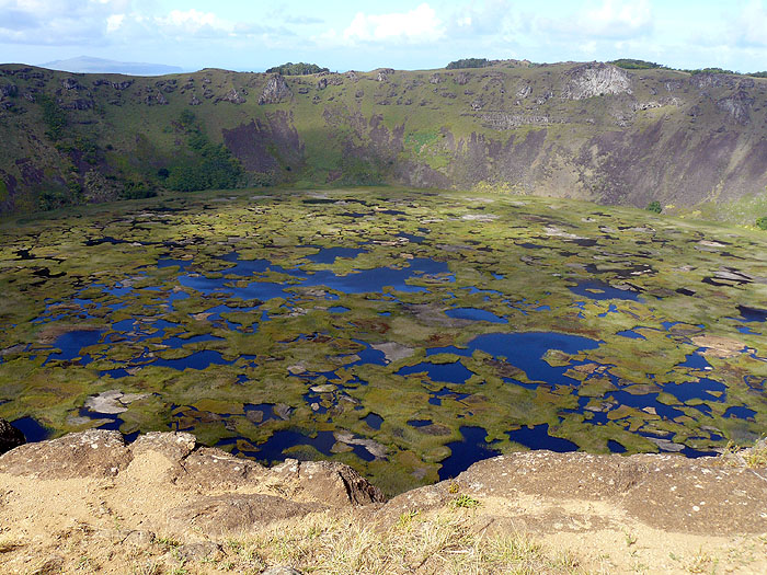 CL0311CB260_volcano-crater-easter-island.jpg [© Last Frontiers Ltd]