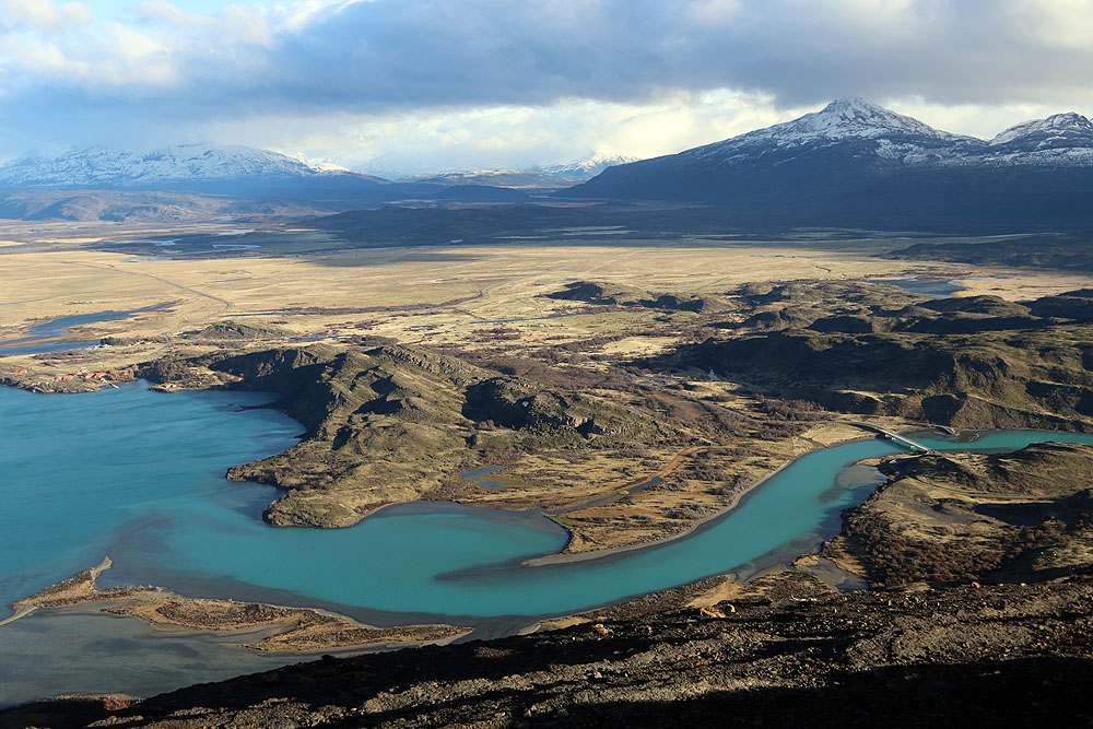 CL0619EP297_torres-del-paine-mirador-lago-toro.jpg [© Last Frontiers Ltd]