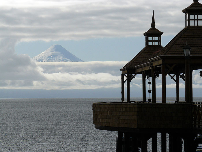 CL0909EP028_frutillar-osorno.jpg [© Last Frontiers Ltd]