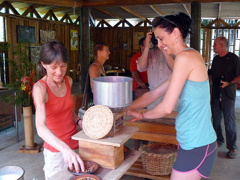 CR0516NL078_macaw-lodge-chocolate-tour.jpg [© Last Frontiers Ltd]