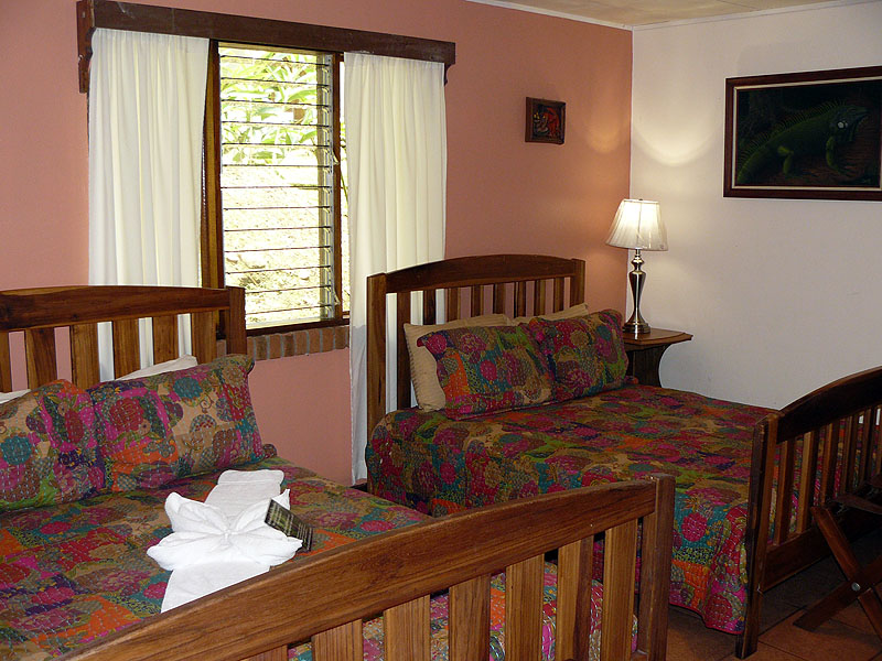 CR0516NL300_rancho-naturalista-aracari-room.jpg [© Last Frontiers Ltd]