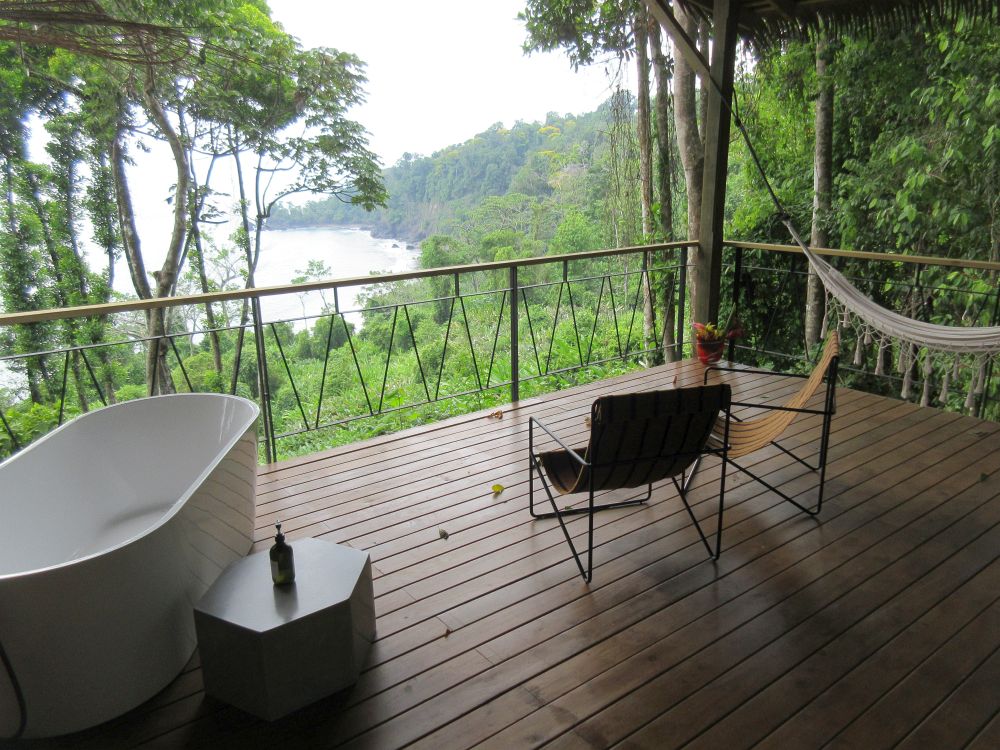 CR2405PC024_corcovado-wilderness-lodge-ocean-view-suite.jpg [© Last Frontiers Ltd]