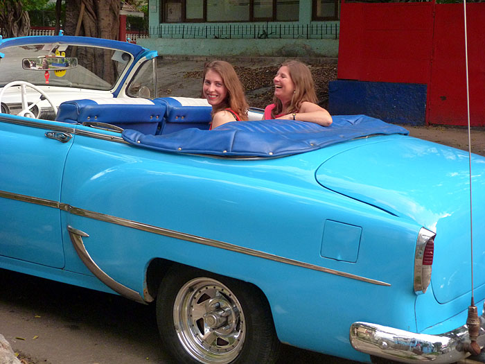 CU0614RR100_havana-1950-car.jpg [© Last Frontiers Ltd]