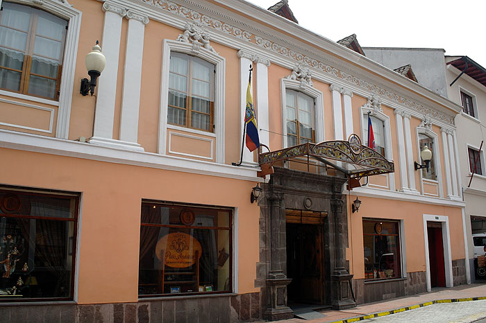 EC1012JL216_quito-patio-andaluz-outside.jpg [© Last Frontiers Ltd]