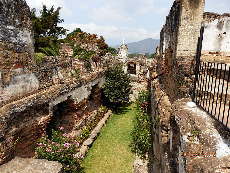 GU0518ED019_antigua-san-francisco-church.jpg [© Last Frontiers Ltd]