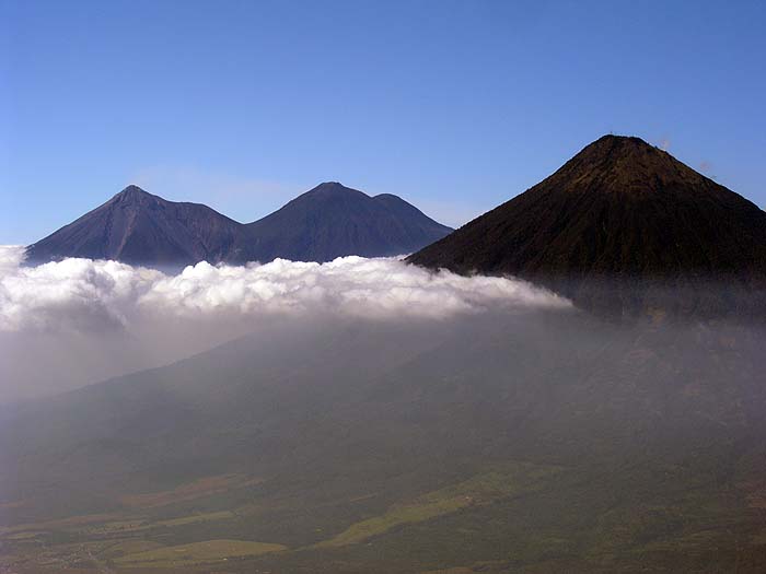 GU1105EM150_volcano_pacaya.jpg [© Last Frontiers Ltd]