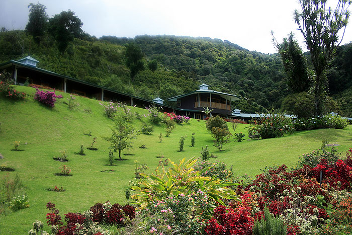 PA0509ED382_garden-finca-lerida.jpg [© Last Frontiers Ltd]