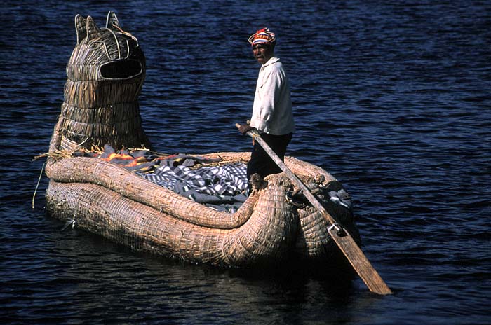 Caroline_Neate_Reed_boat.jpg [© Last Frontiers Ltd]