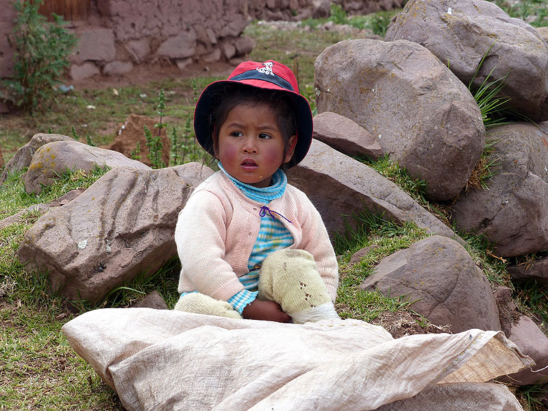 PE1014JL0638_mlp_lares_day1_chinchero.jpg [© Last Frontiers Ltd]