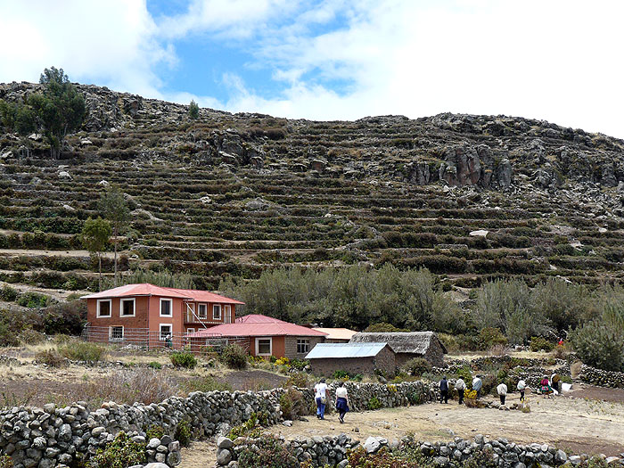 PE1109SM081_amantani-lake-titicaca.jpg [© Last Frontiers Ltd]